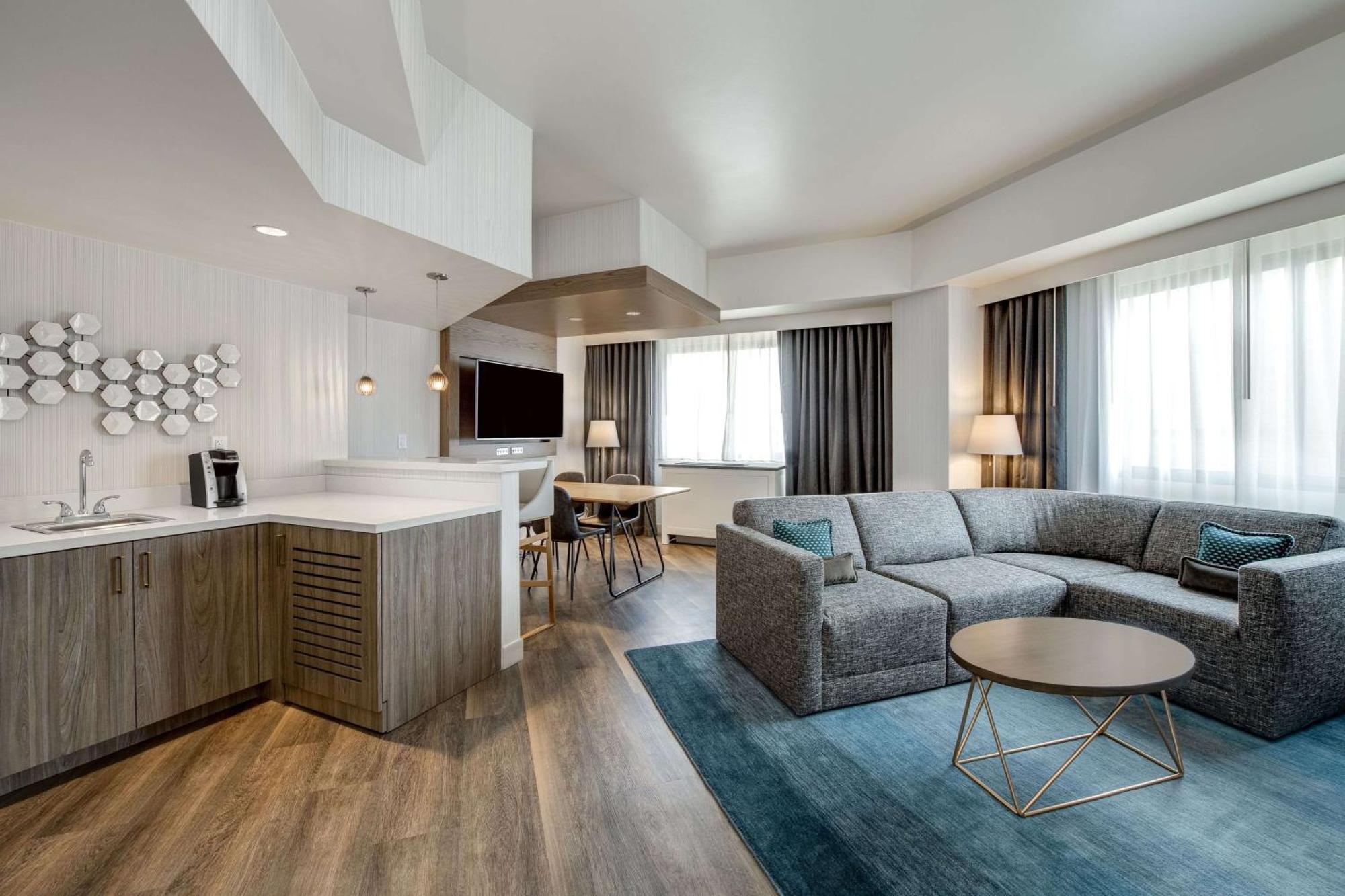 Hotel Sonesta Downtown 4*